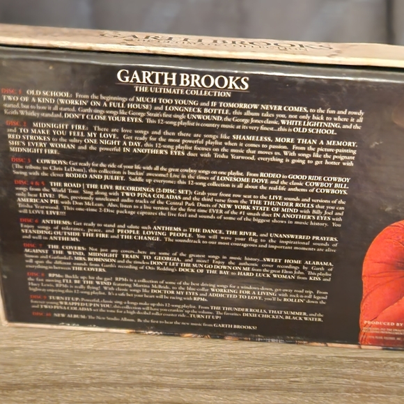 Garth CD collection - Picture 2 of 3